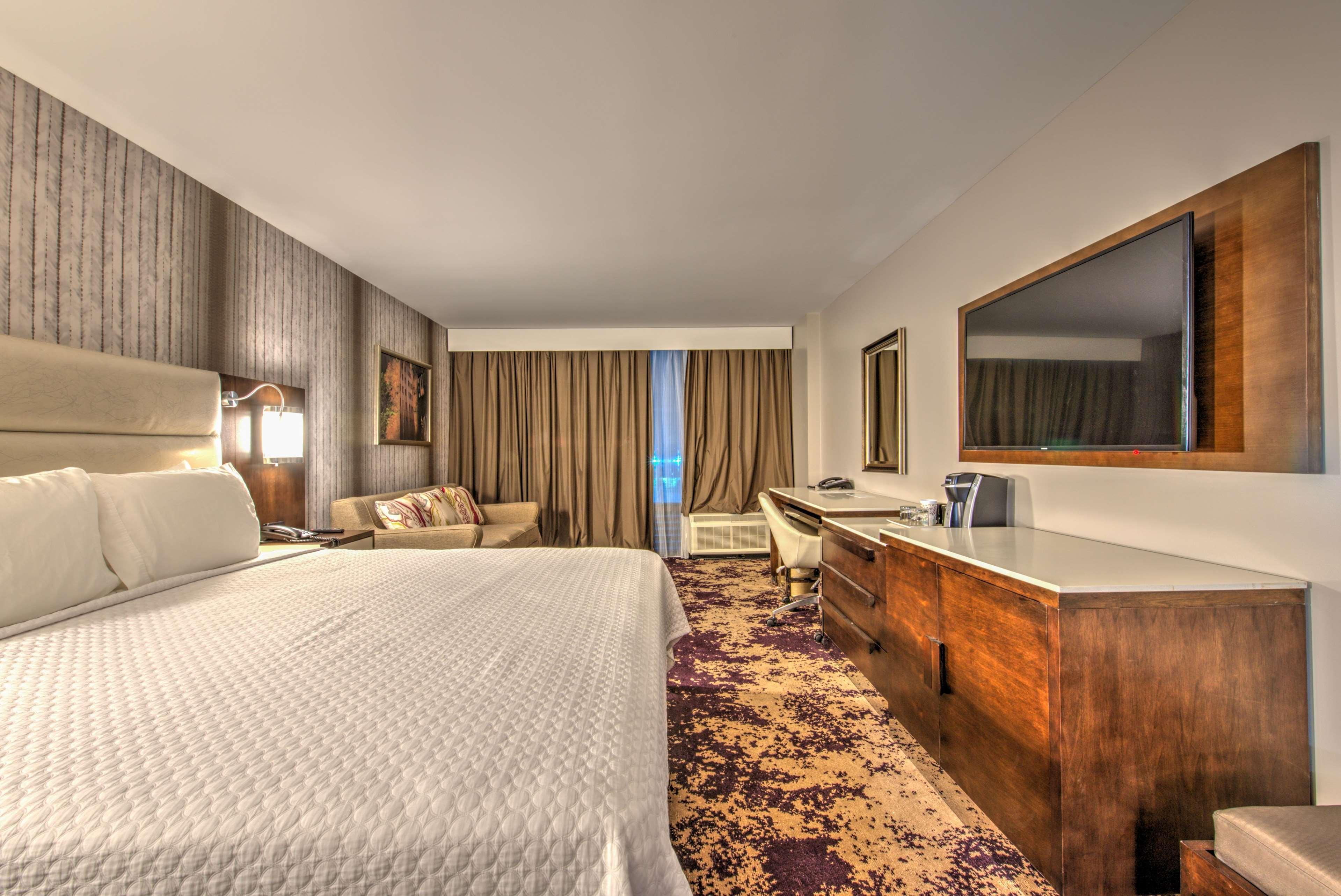 Doubletree By Hilton Houston Brookhollow Exterior photo