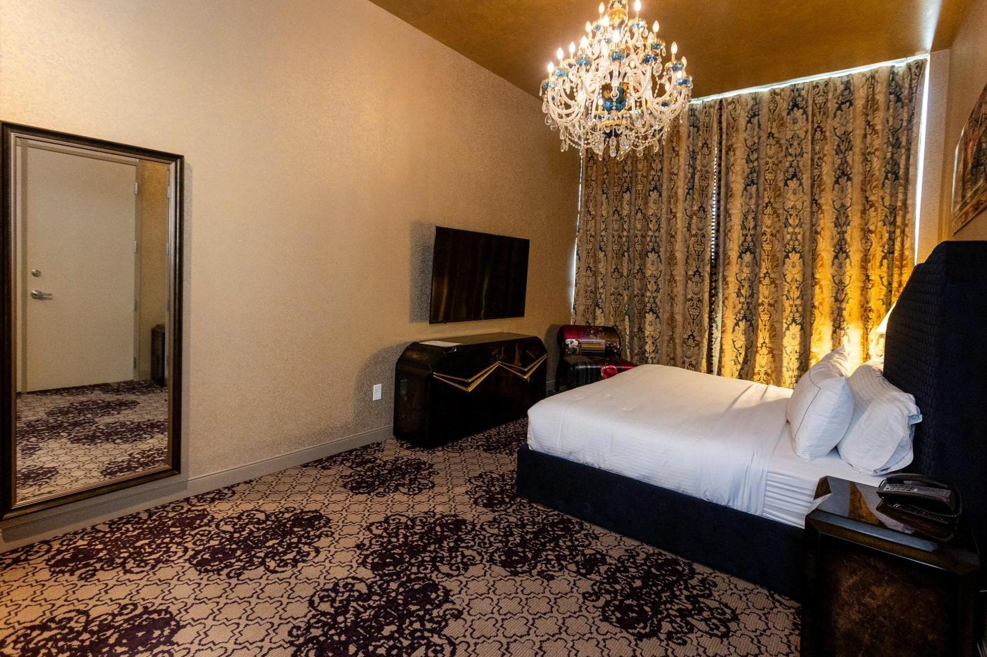 Doubletree By Hilton Houston Brookhollow Exterior photo